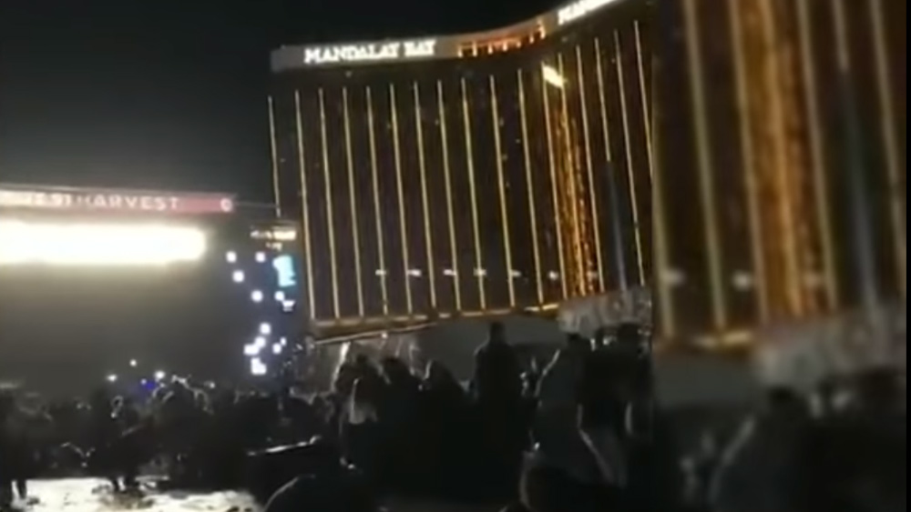 Vegas Massacre eyewitnesses confirm: Five Middle Eastern men dressed in black, single file line, AR-15 assault rifle with shoulder strap