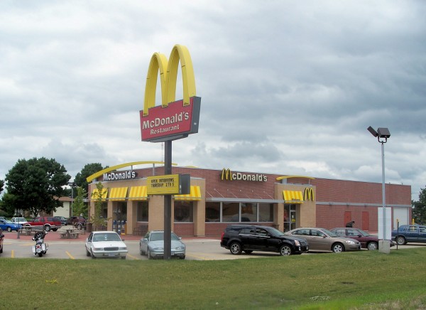 Josh Sigurdson: Closures of fast food chains signal looming global STARVATION