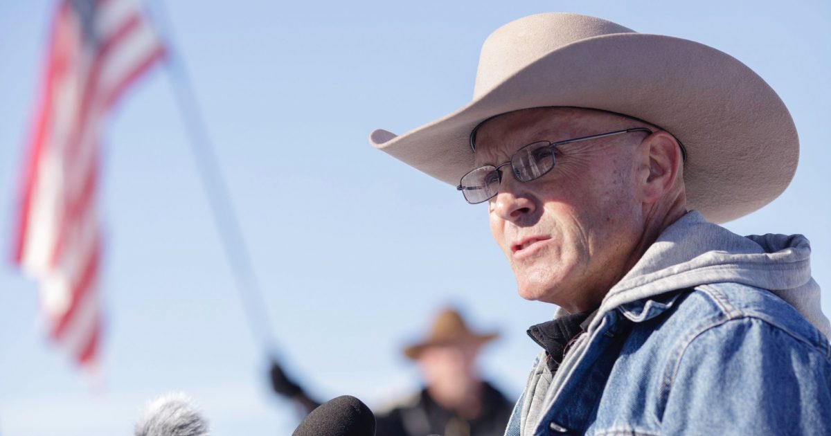 Bombshell In Trial Of FBI Sniper Who Shot At LaVoy Finicum: 8 Shots Were Fired – Only 2 Shell Casings Recovered