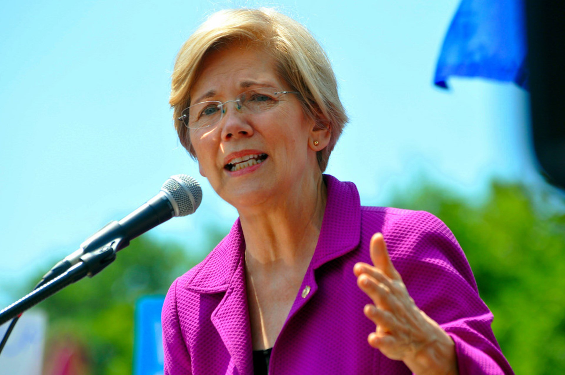 The “Medicare for All” Math Doesn’t Add Up—and Elizabeth Warren Knows It