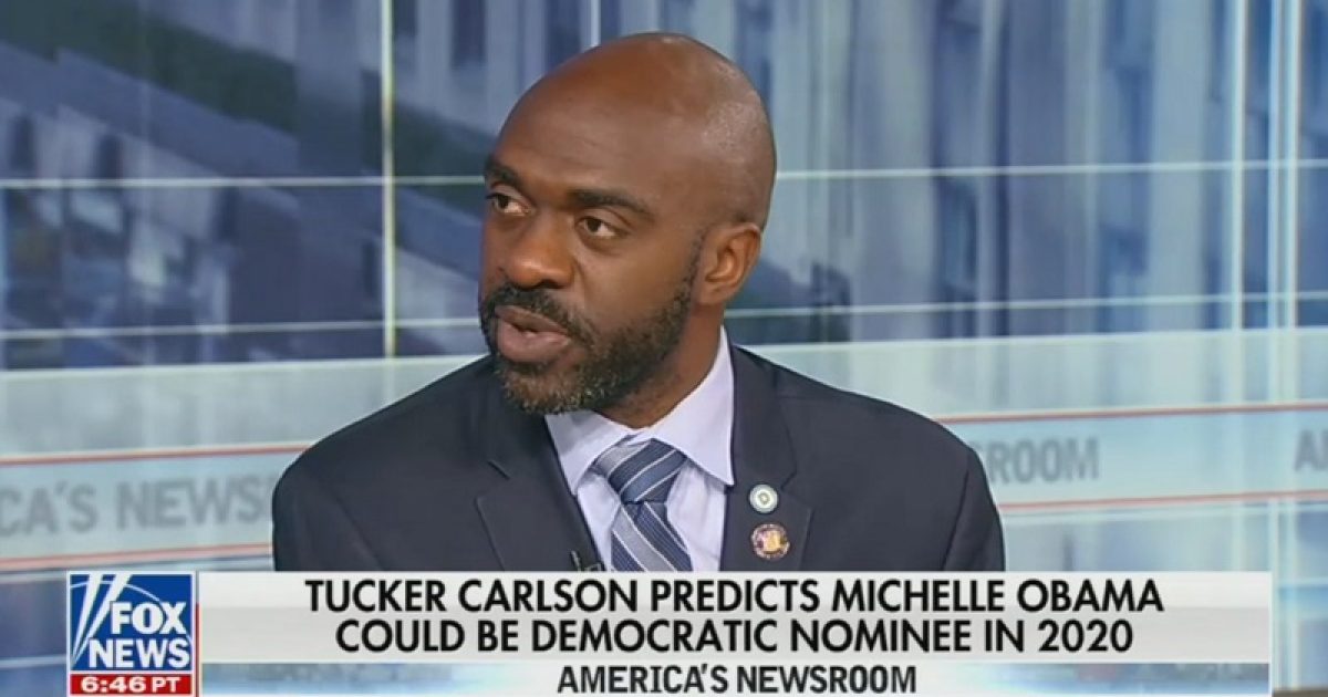 Watch: DNC official questions why Tucker Carlson has a job at Fox News