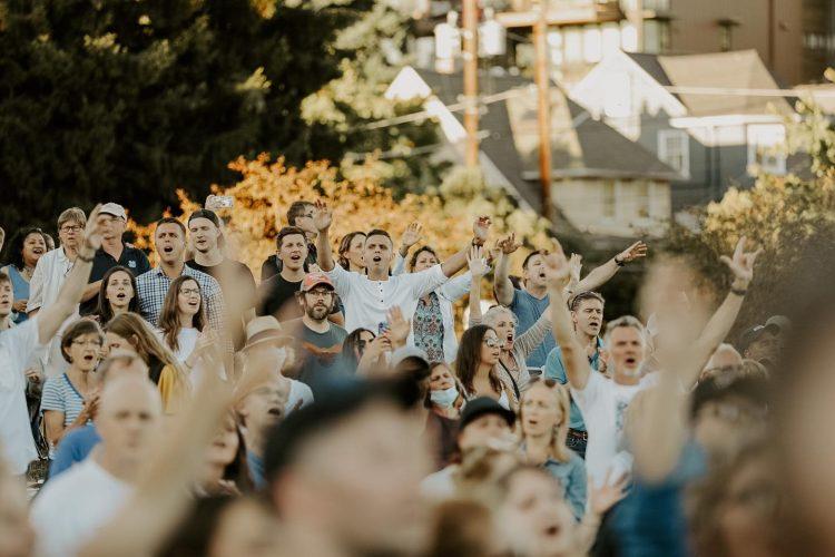 “Let Us Worship” Leader Draws Thousands On West Coast: “The Church Has The Ability To Change The Narrative” (Videos)