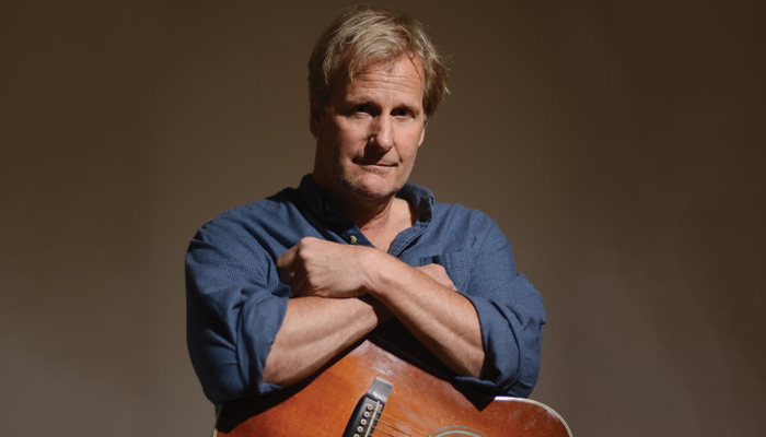 Another Hollywood celebrity, Jeff Daniels, declares war on Trump supporters, says there needs to be more hate