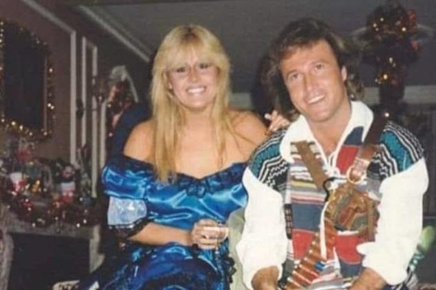 Niece Of Bee Gees Singer Barry Gibb Dies Days After Second Experimental Pfizer Injection