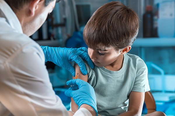 Covid “vaccine” mandates dangerous for children, warns former Australian medical official