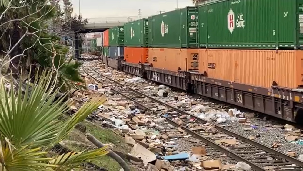 Supply chain collapse worsening with massive thefts of merchandise from unguarded trains in L.A.