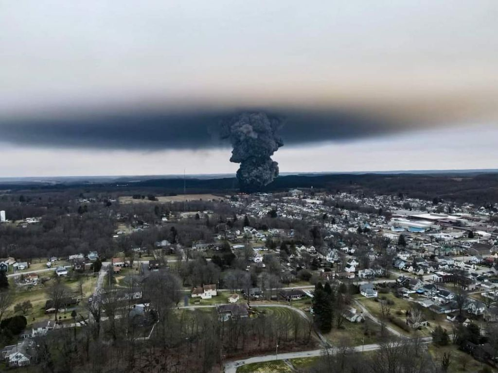 Family left coughing up blood, suffering other health symptoms following massive toxic cloud created by rail disaster in Ohio