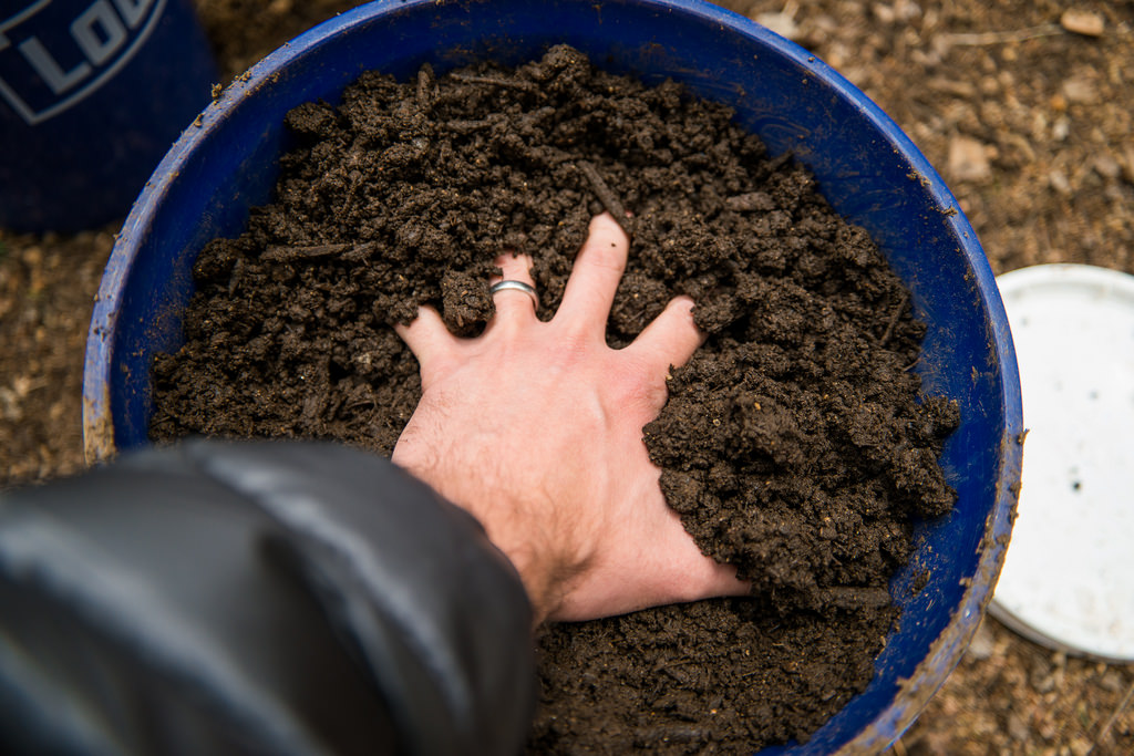 Home gardening tips: How to create potting soil for hanging baskets and containers