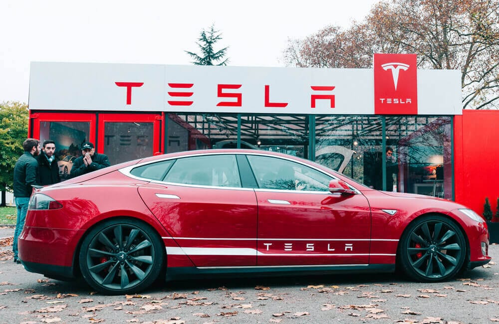 Tesla’s largest electric vehicle charging station in America IS POWERED BY DIESEL